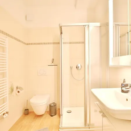 Strandallee 164 Strandallee 164 5 *