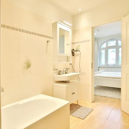 Strandallee 164 Strandallee 164 5 Διαμέρισμα *