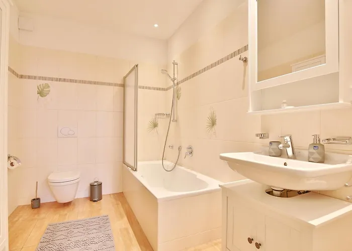 Strandallee 164 Strandallee 164 5