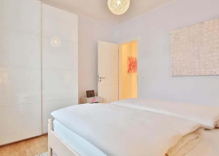 Strandallee 164 Strandallee 164 5 Appartamento *