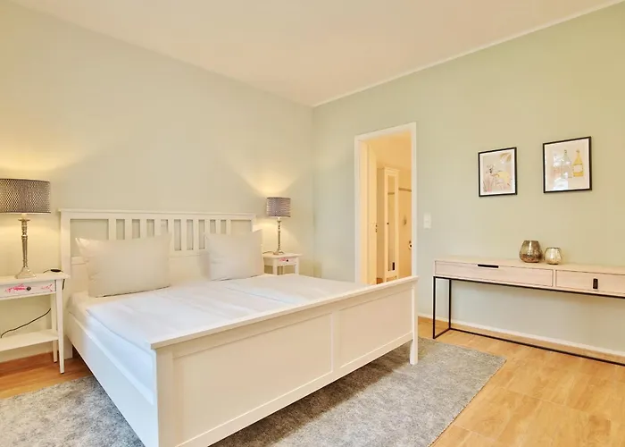 Strandallee 164 Strandallee 164 5