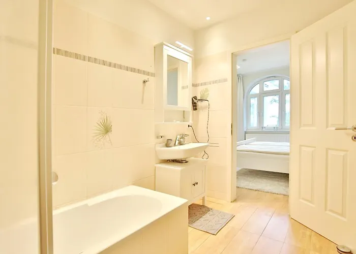 Strandallee 164 Strandallee 164 5 Appartamento *